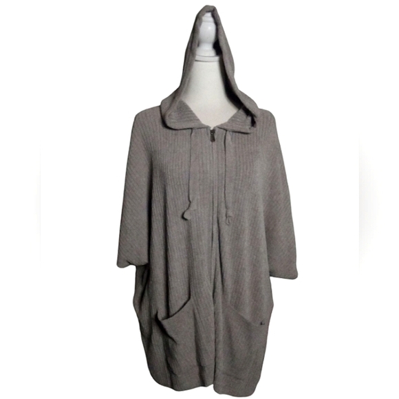 Barefoot Dreams Cozy Chic Ultra Lite Zip Up Hooded Poncho Top Gray Size Medium - Picture 1 of 8